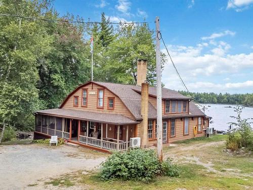 7602 Highway 8, South Brookfield, NS 