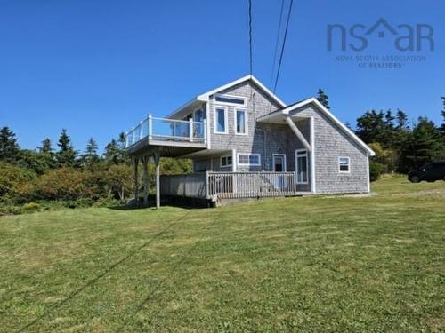 400 Abbotts Harbour Road, Middle West Pubnico, NS 