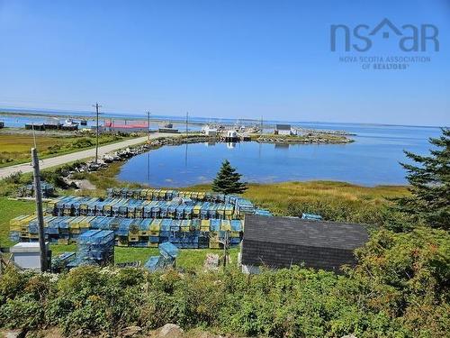 400 Abbotts Harbour Road, Middle West Pubnico, NS 