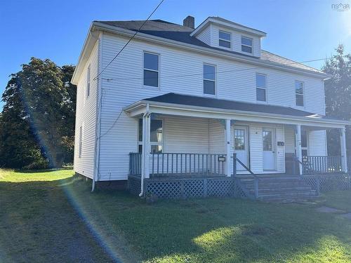 15-17 Russell Street, Amherst, NS 