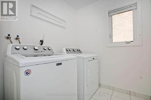 431 Windfields Farm Drive W, Oshawa (Windfields), ON - Indoor Photo Showing Laundry Room