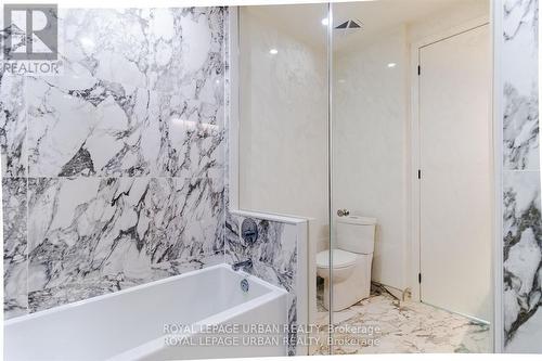 307 - 14 Dewhurst Boulevard, Toronto (Danforth), ON - Indoor Photo Showing Bathroom