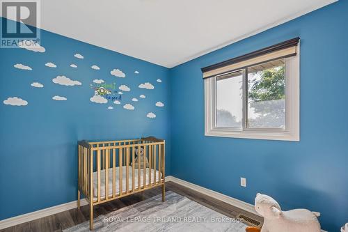 1289 Jalna Boulevard, London, ON - Indoor Photo Showing Bedroom