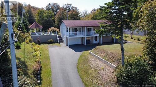 1975 Queen Elizabeth Drive, Bathurst, NB - Outdoor