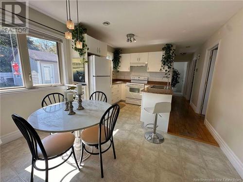 1975 Queen Elizabeth Drive, Bathurst, NB - Indoor Photo Showing Dining Room