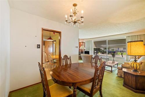 22 Coral Crescent, Winnipeg, MB - Indoor Photo Showing Dining Room