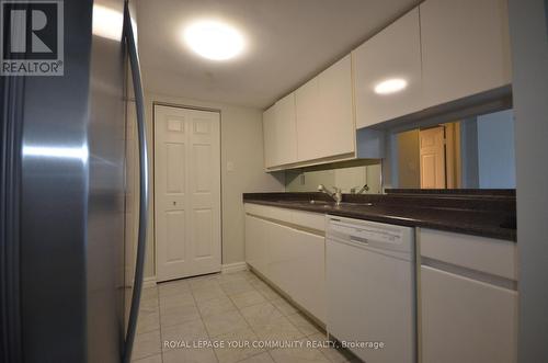 1504 - 33 University Avenue, Toronto, ON - Indoor Photo Showing Kitchen