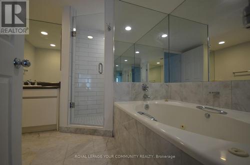 1504 - 33 University Avenue, Toronto, ON - Indoor Photo Showing Bathroom