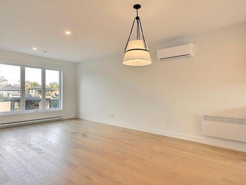 Dining room - 926 Rue Pierre-Gauthier, Chambly, QC - Indoor Photo Showing Other Room