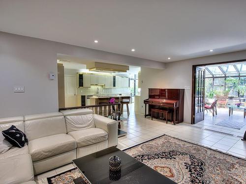 Kitchen - 19 Rue St-Judes, Laval (Chomedey), QC - Indoor Photo Showing Living Room