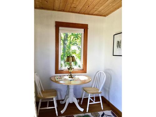 255 Moyie Street, Kimberley, BC - Indoor Photo Showing Dining Room