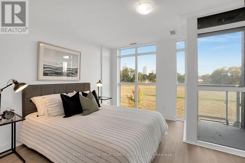 126 - 251 Manitoba Street, Toronto (Mimico), ON - Indoor Photo Showing Bedroom