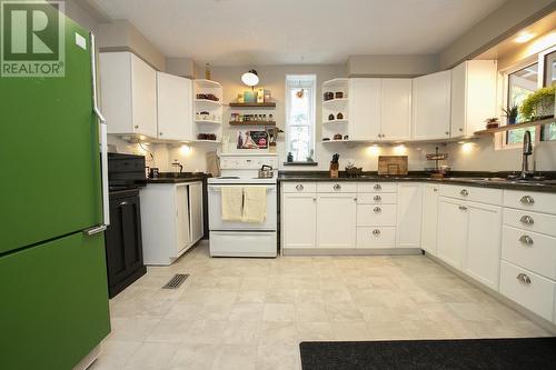 44 Laird St, Sault Ste. Marie, ON - Indoor Photo Showing Kitchen