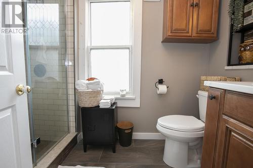 44 Laird St, Sault Ste. Marie, ON - Indoor Photo Showing Bathroom