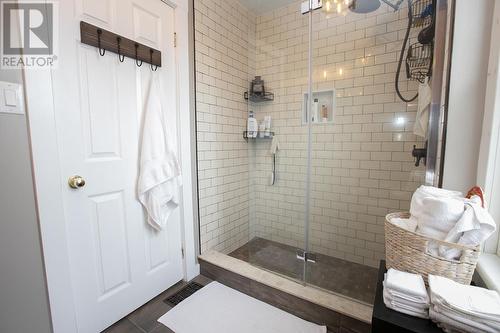 44 Laird St, Sault Ste. Marie, ON - Indoor Photo Showing Bathroom