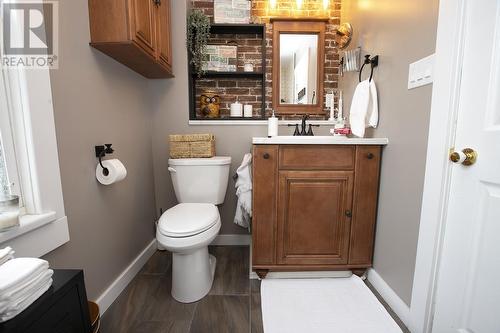 44 Laird St, Sault Ste. Marie, ON - Indoor Photo Showing Bathroom