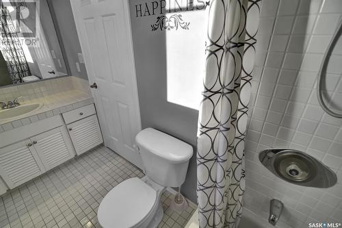 3731 Wetmore Crescent, Regina, SK - Indoor Photo Showing Bathroom