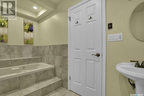 3731 Wetmore Crescent, Regina, SK - Indoor Photo Showing Bathroom