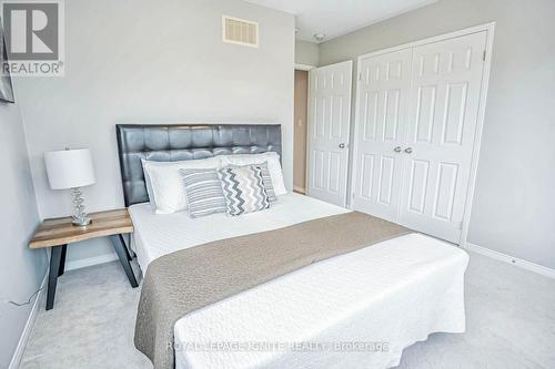 172 Nearna Drive, Oshawa (Windfields), ON - Indoor Photo Showing Bedroom