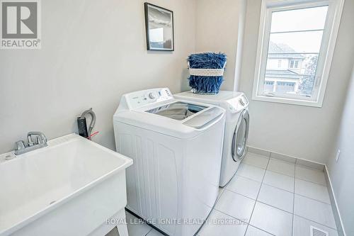 172 Nearna Drive, Oshawa (Windfields), ON - Indoor Photo Showing Laundry Room