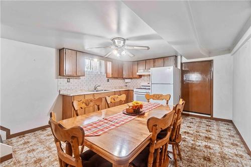 178 San Remo Drive, Hamilton, ON - Indoor Photo Showing Dining Room