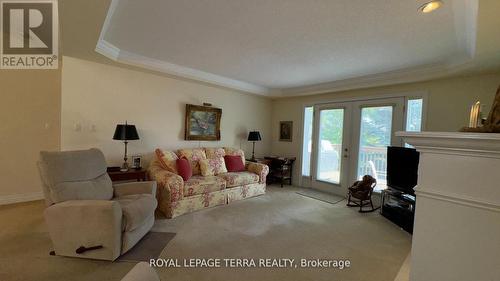 13 - 13 Montebello Terrace, New Tecumseth, ON - Indoor Photo Showing Living Room