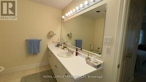 13 - 13 Montebello Terrace, New Tecumseth, ON - Indoor Photo Showing Bathroom