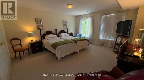 13 - 13 Montebello Terrace, New Tecumseth, ON - Indoor Photo Showing Bedroom