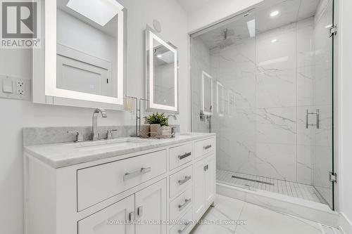 36 Portage Avenue, Richmond Hill, ON - Indoor Photo Showing Bathroom