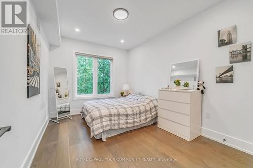 36 Portage Avenue, Richmond Hill, ON - Indoor Photo Showing Bedroom