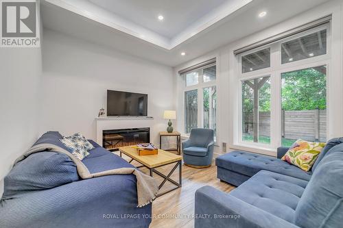 36 Portage Avenue, Richmond Hill, ON - Indoor Photo Showing Living Room With Fireplace