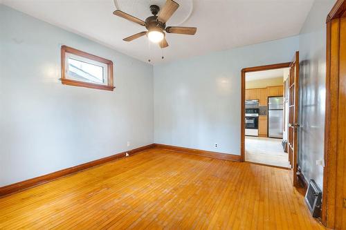 964 Redwood Avenue, Winnipeg, MB - Indoor Photo Showing Other Room