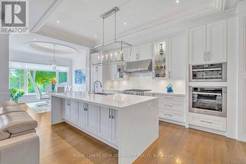 35 A Edgar Avenue, Richmond Hill (South Richvale), ON - Indoor Photo Showing Kitchen With Upgraded Kitchen