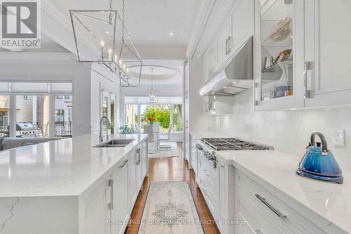 35 A Edgar Avenue, Richmond Hill (South Richvale), ON - Indoor Photo Showing Kitchen With Double Sink With Upgraded Kitchen