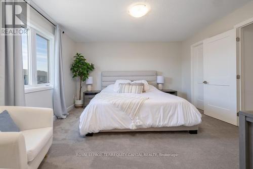 1555 Davenport Crescent, Kingston, ON - Indoor Photo Showing Bedroom