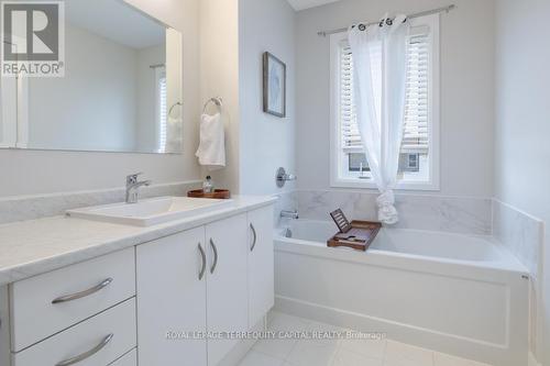 1555 Davenport Crescent, Kingston, ON - Indoor Photo Showing Bathroom