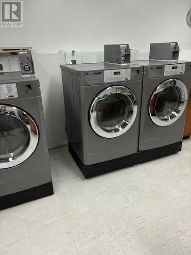 5-213 - 50 Old Kingston Road, Toronto (West Hill), ON - Indoor Photo Showing Laundry Room