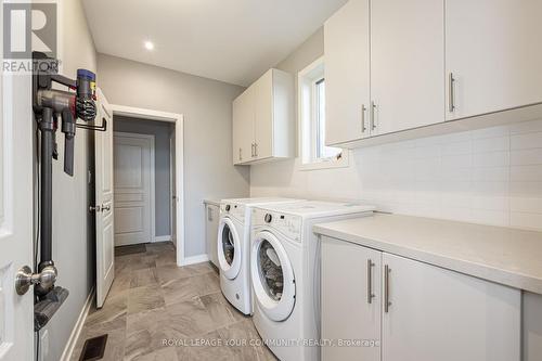 7 Turner Drive, New Tecumseth (Tottenham), ON - Indoor Photo Showing Laundry Room