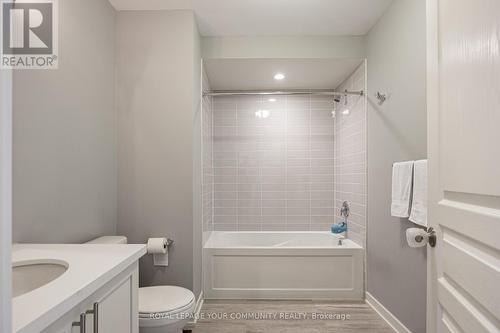 7 Turner Drive, New Tecumseth (Tottenham), ON - Indoor Photo Showing Bathroom