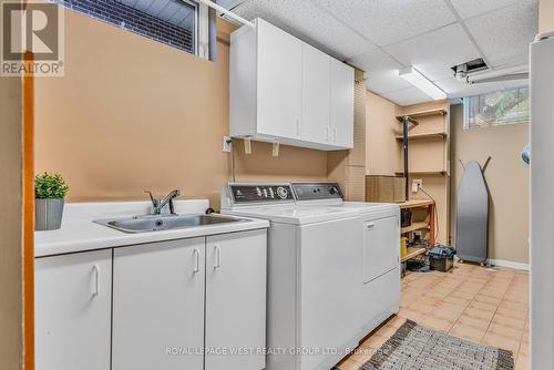 21 Boxbury Road, Toronto (Markland Wood), ON - Indoor Photo Showing Laundry Room