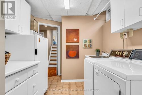 21 Boxbury Road, Toronto (Markland Wood), ON - Indoor Photo Showing Laundry Room