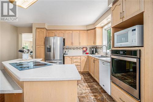 313 Noonan Side Road, Perth, ON - Indoor Photo Showing Kitchen