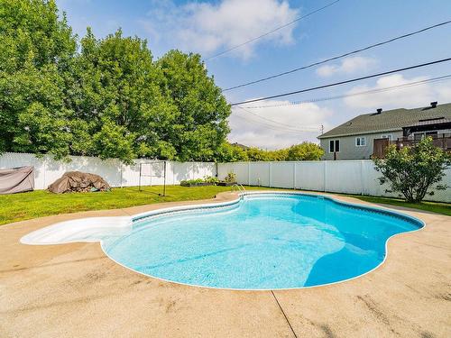 Pool - 253 Av. Du Plateau, Donnacona, QC - Outdoor With In Ground Pool With Backyard