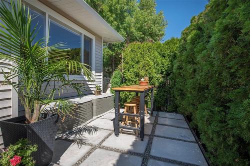 211-665 Cook Road, Kelowna, BC - Outdoor