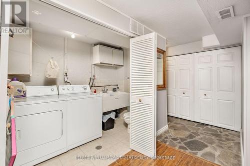 1 - 600 Silver Creek Boulevard, Mississauga, ON - Indoor Photo Showing Laundry Room