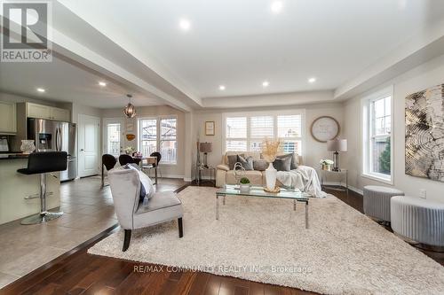 2 Dulverton Drive, Brampton (Northwest Brampton), ON - Indoor Photo Showing Living Room