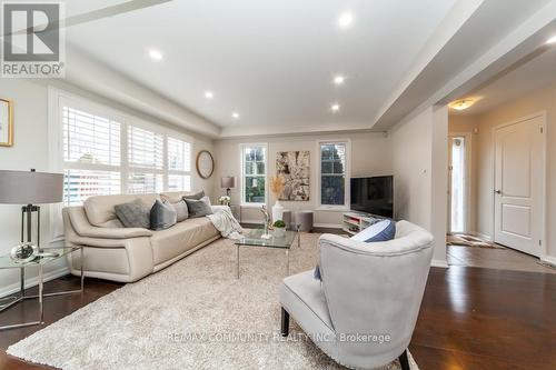 2 Dulverton Drive, Brampton, ON - Indoor Photo Showing Living Room