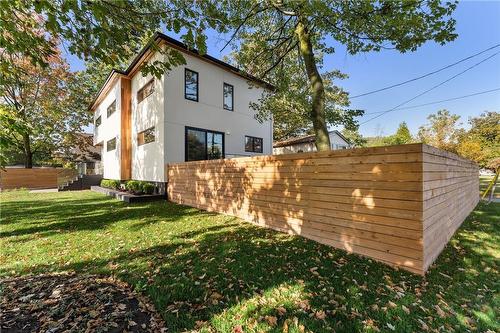 Fenced in 2023. Side gate. Large maturely treed lot. Fence double sided in most sections. - 5427 Anthony Place, Burlington, ON - Outdoor