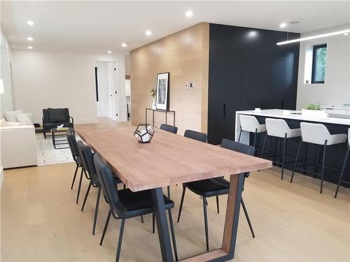 Great Room. Dining, cooking and living in an open concept space - 5427 Anthony Place, Burlington, ON - Indoor Photo Showing Dining Room