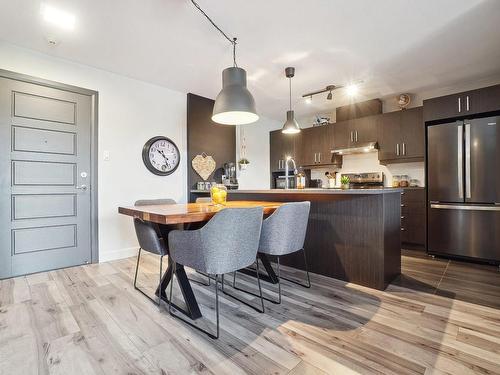 Cuisine - 402-2300 Rue De La Traversée, Saint-Jérôme, QC - Indoor Photo Showing Kitchen